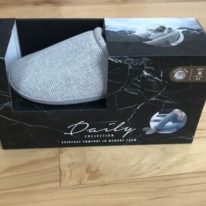 Herringbone print men’s memory foam slide in